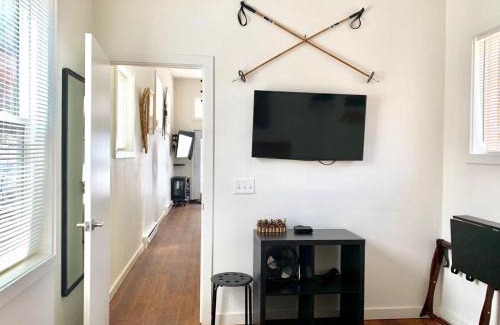 Idaho Springs Casa | Bierstadt Cabin at Base Camp Lodging Company
