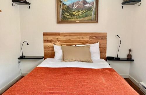 Idaho Springs Casa | Bierstadt Cabin at Base Camp Lodging Company