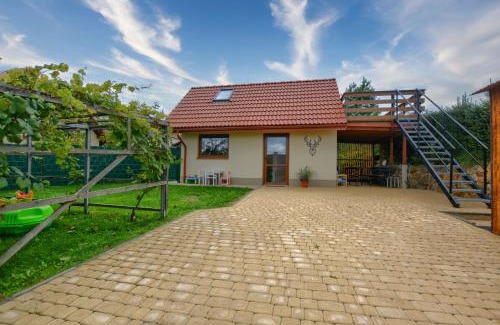 Ustrzyki Dolne Casa | Bieszczadzki Jeleń