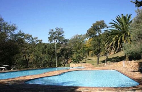 Buffelspoort Chalet De Esquí | Bietjie Bos Chalet