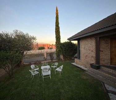 Bloemfontein Apartamento | Bietjie moeg selfsorg