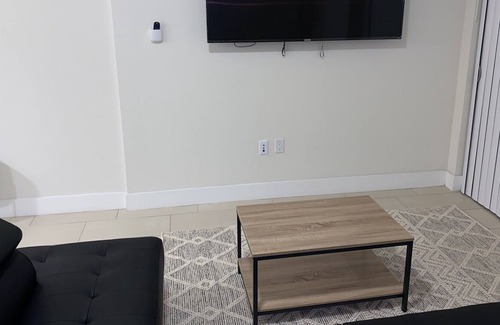 Edgewater Apartamento | Big 2 bedrooms 2 baths Apartment by the water 🌊 🏝 ☀️