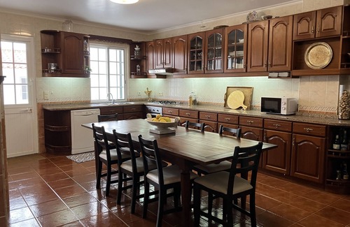 Horta Casa | Big and Beautiful 5 bed 4 bath House in Horta