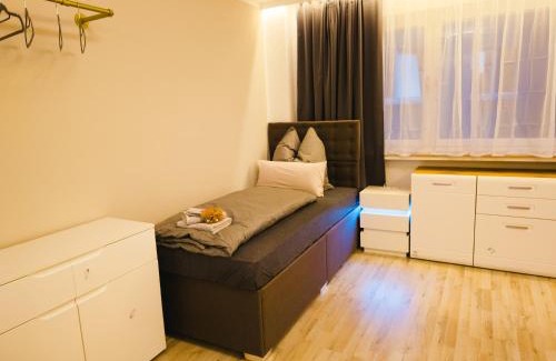 Krefeld Apartamento | Big Apartment in Krefeld City, Große Ferienwohnung in Krefeld Zentrum
