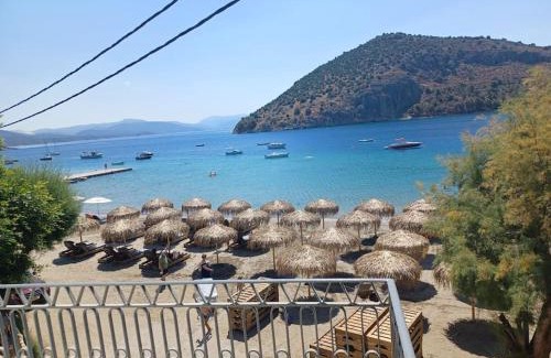 Tolo Apartamento | Big apartment on the beach