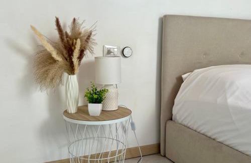 Acquabella Apartamento | BIG Attico Goldoni 2 bagni [Duomo-M4 Lin Airport]