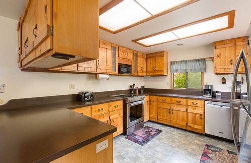 Myrtletown Cabina | 🌤🏡 Big Bay Cabin - Humboldt Bay Views, Cozy, Centrally Located 🌊