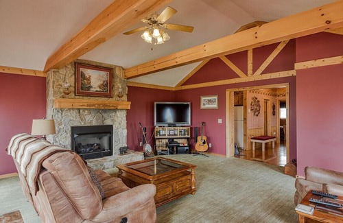 Blountville Cabina | Big bear cabin on the ridge
