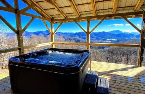 Waynesville Casa | Big Bear Lodge-Hot tub-Gazebo-Million dollar Views