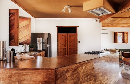 Study Butte-Terlingua Casa | Big Bend Escape Designer Adobe w/Mountain Views