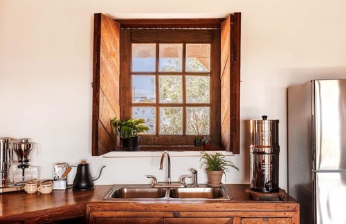 Study Butte-Terlingua Casa | Big Bend Escape Designer Adobe w/Mountain Views