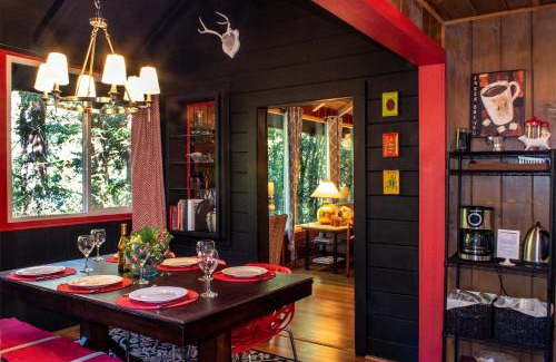 Guerneville Casa | Big Bertha's