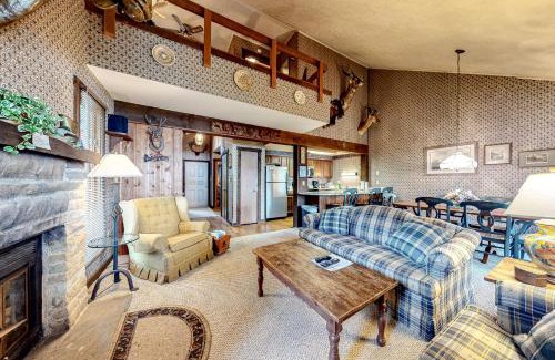 Lake Harmony Casa | Big Boulder Lake Townhome