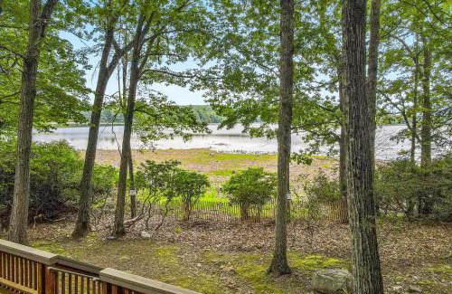 Lake Harmony Casa | Big Boulder Lake Townhome