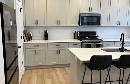 Eagle Mountain Casa | Big, Bright, New - 4 bedroom house with Mountain View in Eagle Mountain