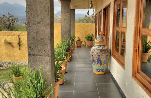 Santa Fe de la Laguna Cabina | Cabaña Grande en Sandunga Cabañas ¡Desayuno Incluido!