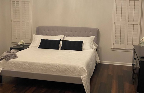 Tyrone Casa | Big City Excitement or Relax in Pure Peace! Right here! 20 mins from ATL Airport