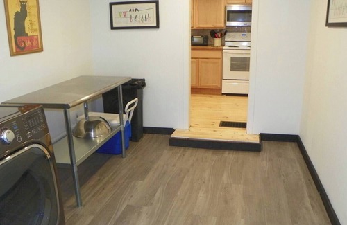Grove City Casa | Big Darby Creek Cottage, Water Front