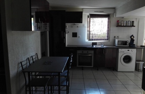 Chateaugay Apartamento | grande F2 Châteaugay entre Clermont-Ferrand, Riom cerca vulcania