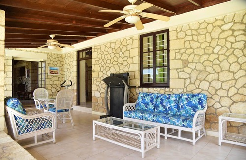 Whitehouse Villa | Villa de 5 dormitorios frente a la playa