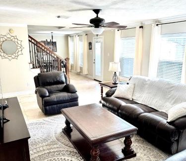 Barker Casa | ~ Big Family Home near 99/i10/kid friendly~