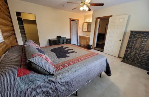 Ashton Cabina | Big Family Reunion Lodge! Close to Yellowstone Jackson Grand Tetons Island Park.