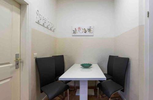 Schoeneberg Apartamento | BIG Fancy Apartments City Center