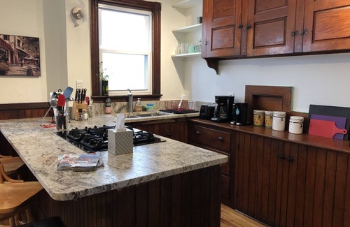 Munjoy Hill Apartamento | Gran primer piso de 3 habitaciones en el East End, cerca del agua, parques y el centro