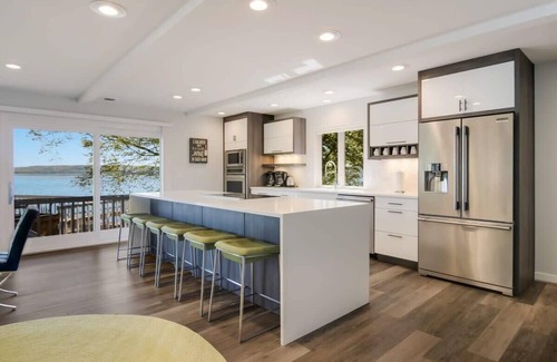 Glen Arbor Casa | Big Glen Lakefront in Glen Arbor with Hot Tub!