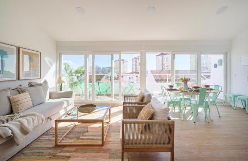 Costa de Caparica Apartamento | Big Group Beach Haven, Sleeps 28, by TimeCooler