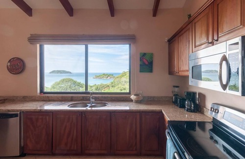 Potrero Casa | Big Hillside Villa in Potrero With Pool and Panoramic Ocean Views