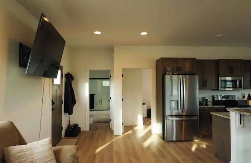 Glen Casa | Big Hole River Property- Lure House