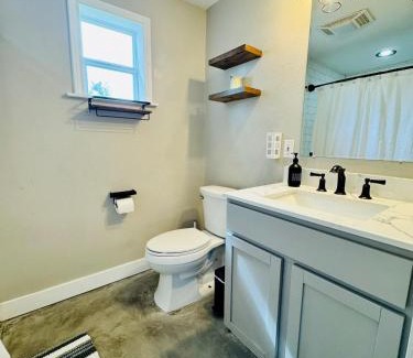 Sulphur Casa | Big home in the heart of Sulphur