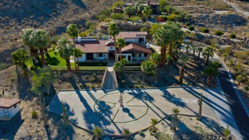 Palm Desert Villa | Big Horn Desert Estate Luxury Smarthome - Amazing Pool & Game Room!