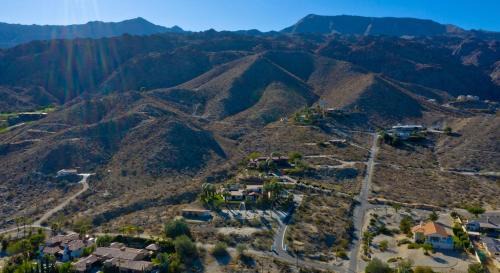 Palm Desert Villa | Big Horn Desert Estate Luxury Smarthome - Amazing Pool & Game Room!