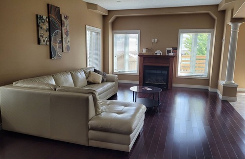 Highland West Casa | Big house for the big family!