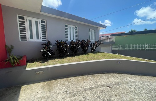 Rio Piedras Casa | Corporate Big House Next to the airport