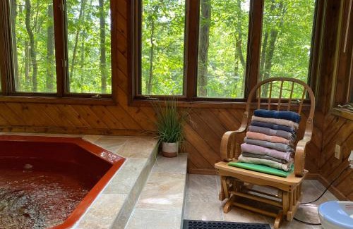 East Stroudsburg Casa | Big House On The Hill