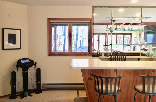 East Stroudsburg Casa | Big House On The Hill