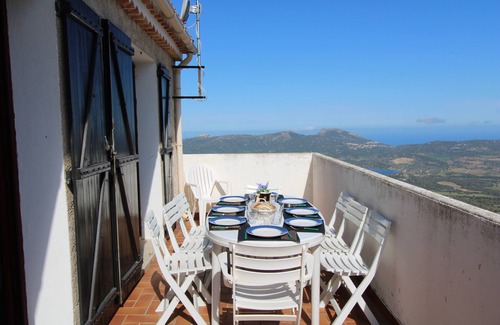 Speloncato Casa | Big house with two apartments