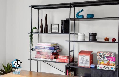 Encounter Bay Casa | Big House with Views and Fab Pop Culture Vibe
