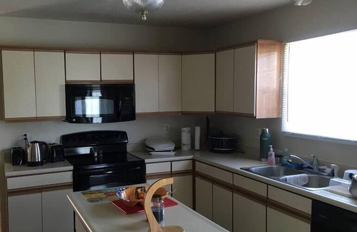 Indianapolis Casa | Big Master Suite * All-Inclusive * Lots of Storage