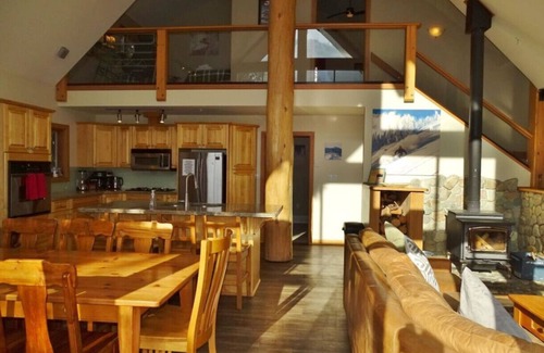 Rossland Casa | Big Red Lodge Red Mountain
