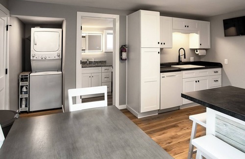 Winona Cabaña | Big River Escape Parkside Bungalow
