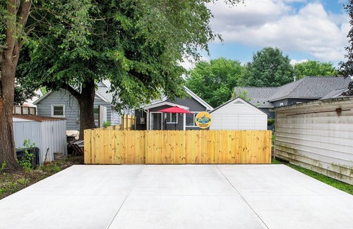 Winona Cabaña | Big River Escape Parkside Bungalow
