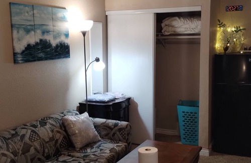 Chinatown Casa | big room in peaceful house at a great location