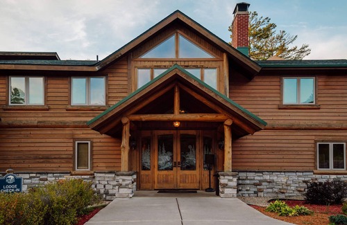 McGregor Casa | Big Sandy Lodge and Resort Lakefront Lodge - spacious-luxurious