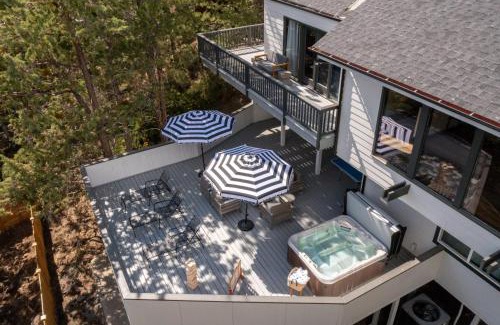 West Hills Casa | Big Sky by AvantStay Mountain Home w Great Views Hot Tub Al Fresco Dining