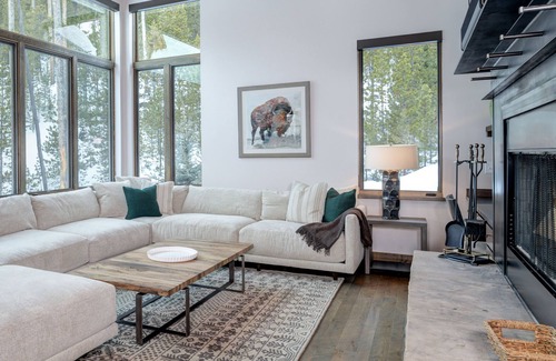Powder Ridge Chalet De Esquí | Homestead Chalet 8 Claim Jumper