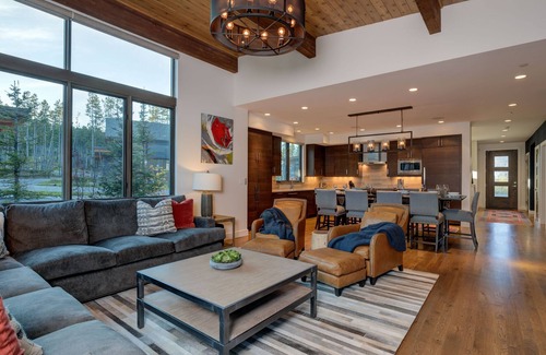 Big Sky Cabina | Silvertip Cabin 6 Rolling Ridge